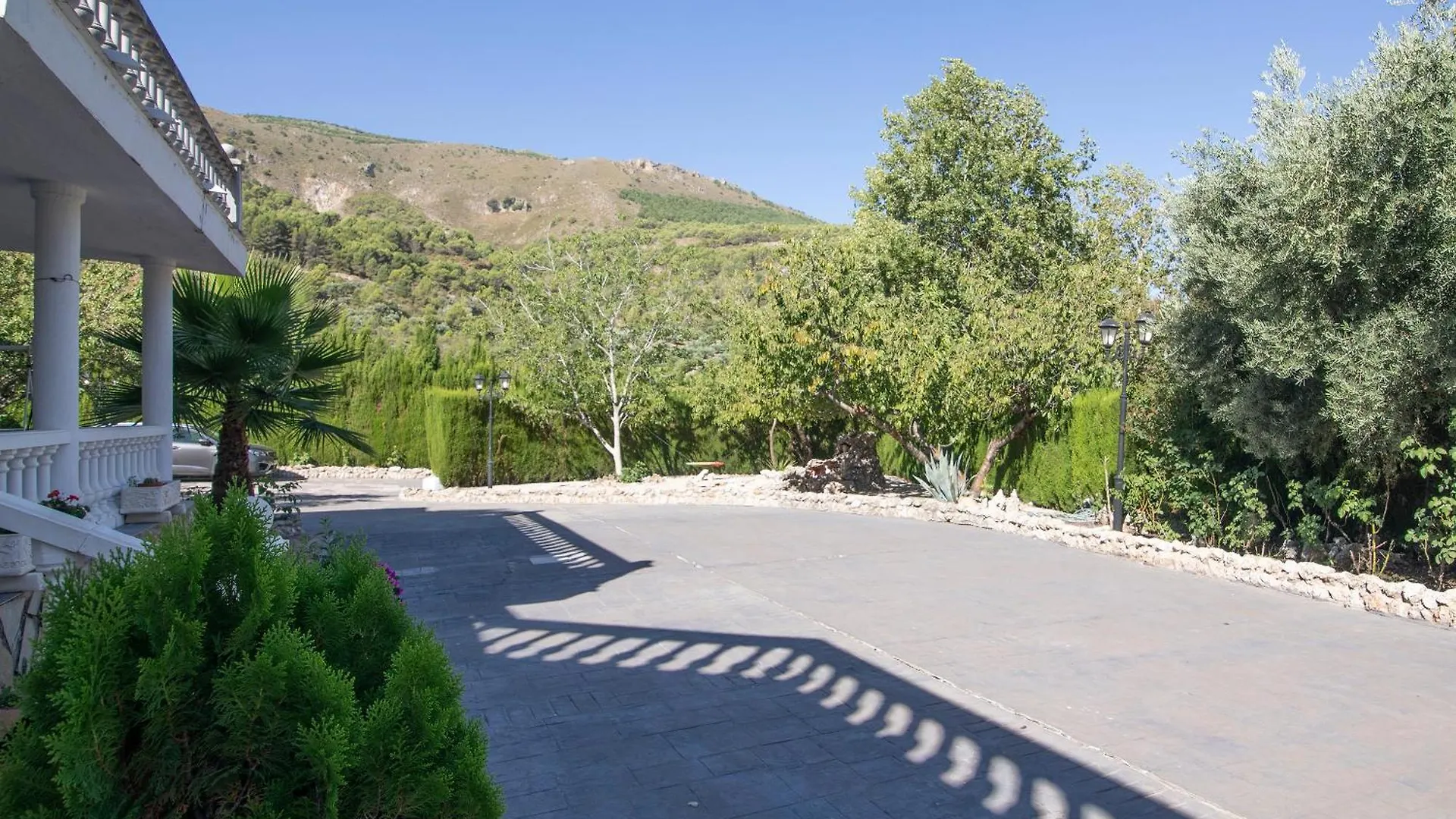 Villa Fuji piscina privada naturaleza y relax alquiler de todo el alojamiento Jaén 0*,  España